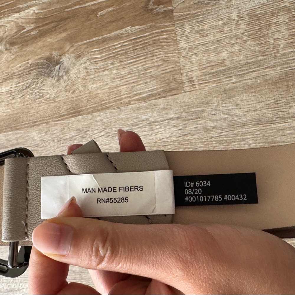 Express Taupe Belt with rhodium/dark grey hardware - Picture 4 of 4